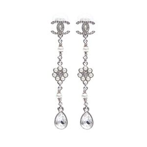 🌸Authentic Chanel 2021 Dangle Drop Earrings